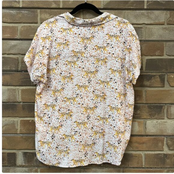 Jane + Delancey Cheetah Print Tie Front Blouse Size Large - Picture 3 of 4